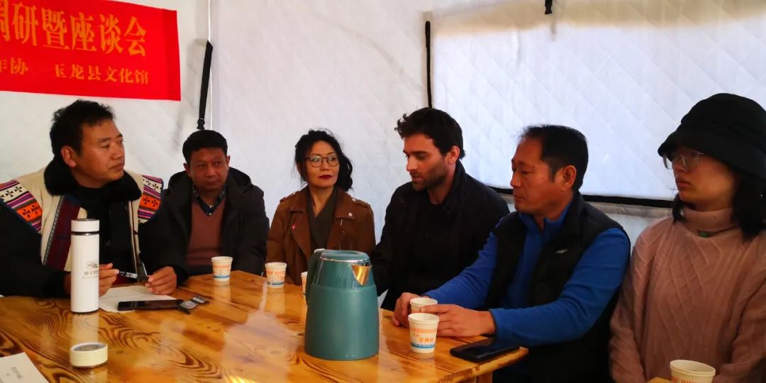 玉龙县举办影视剧本创作座谈会，探讨丽江特色故事 (2).jpg