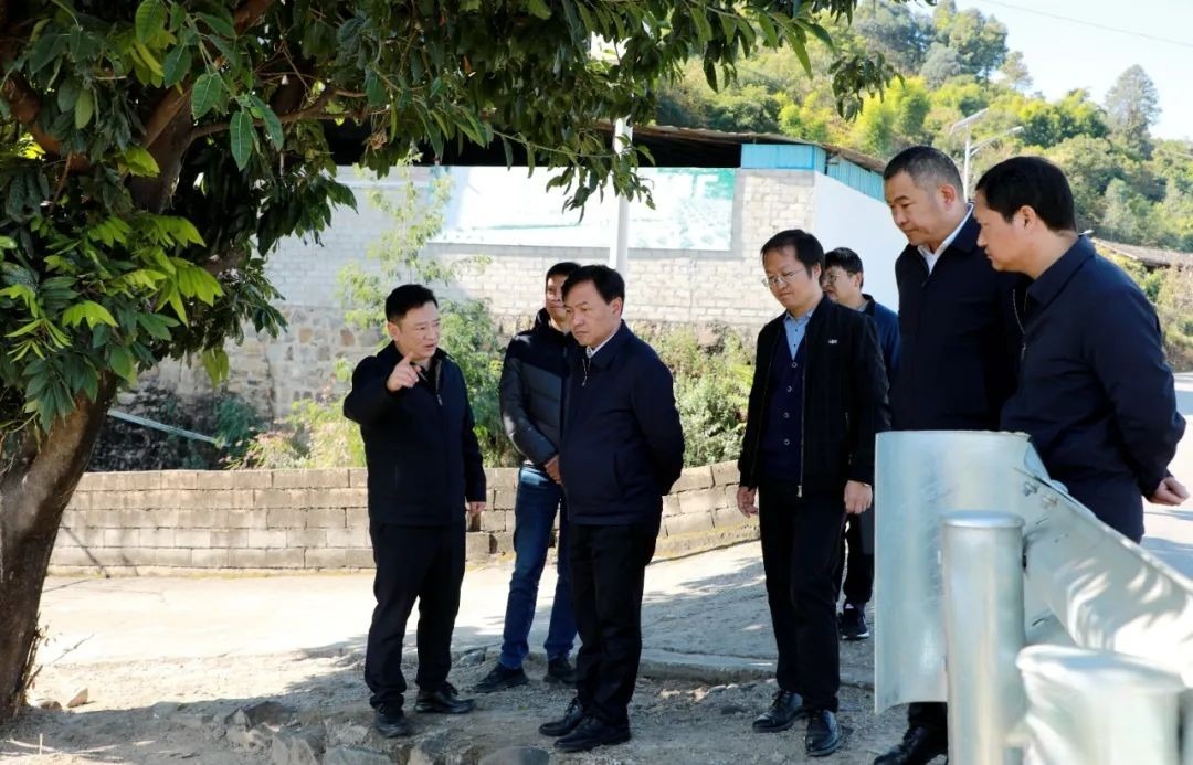 王峥书记深入基层接访：站稳人民立场，解决群众急需问题 (3).jpg