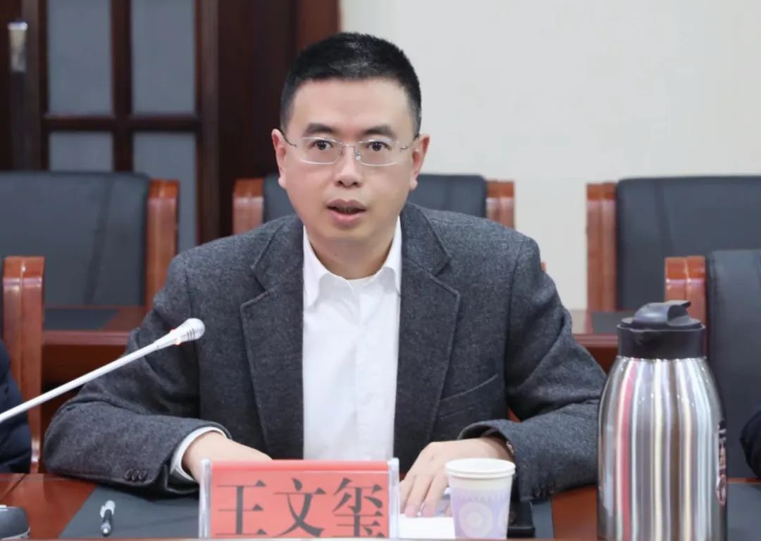 玉龙县与云南电网丽江供电局：合作开启新篇，推动高质量发展 (4).jpg