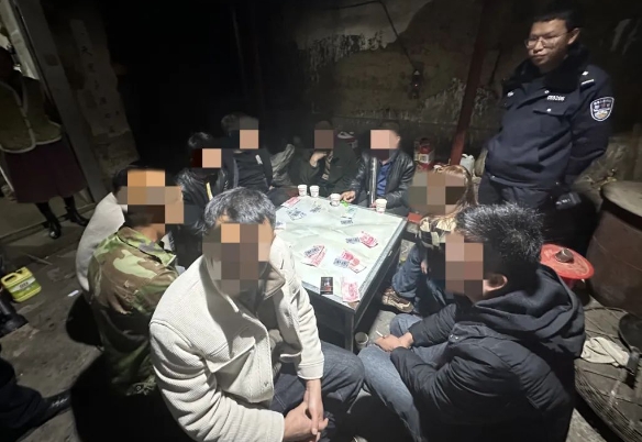 快过年了别添“赌”！丽江又有人被抓！ (1).png