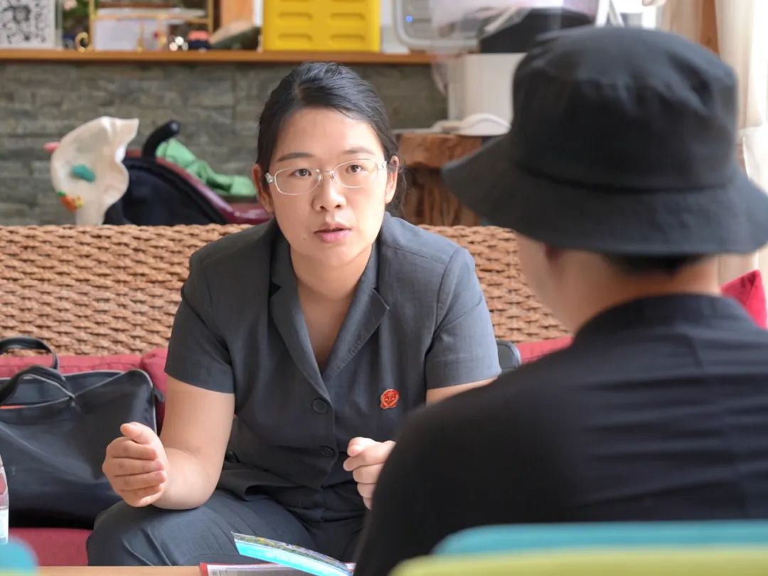 丽江女庭长杨艳柳 以善良之心诠释公平正义.jpg