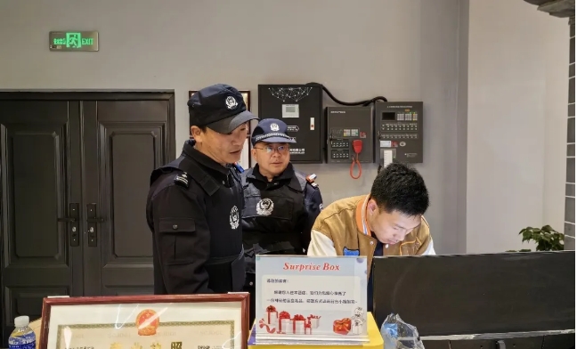 古城警方开展社会治安集中整治行动06.png