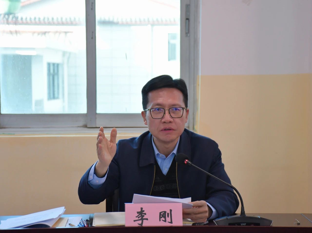 浦虹李刚召开丽江文旅2024年3月调度会04.jpg