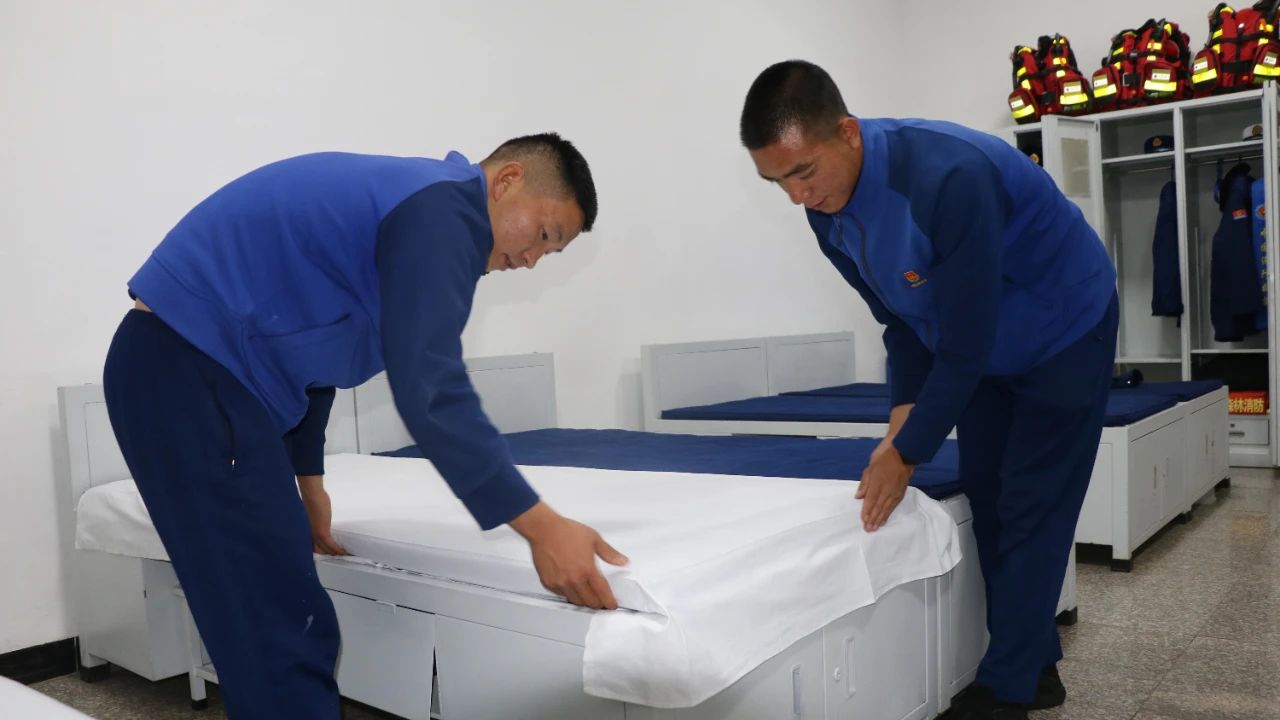 丽江市森林消防支队宁蒗中队暖心“十个一”助力新消防员迈好下队第一步03.jpg