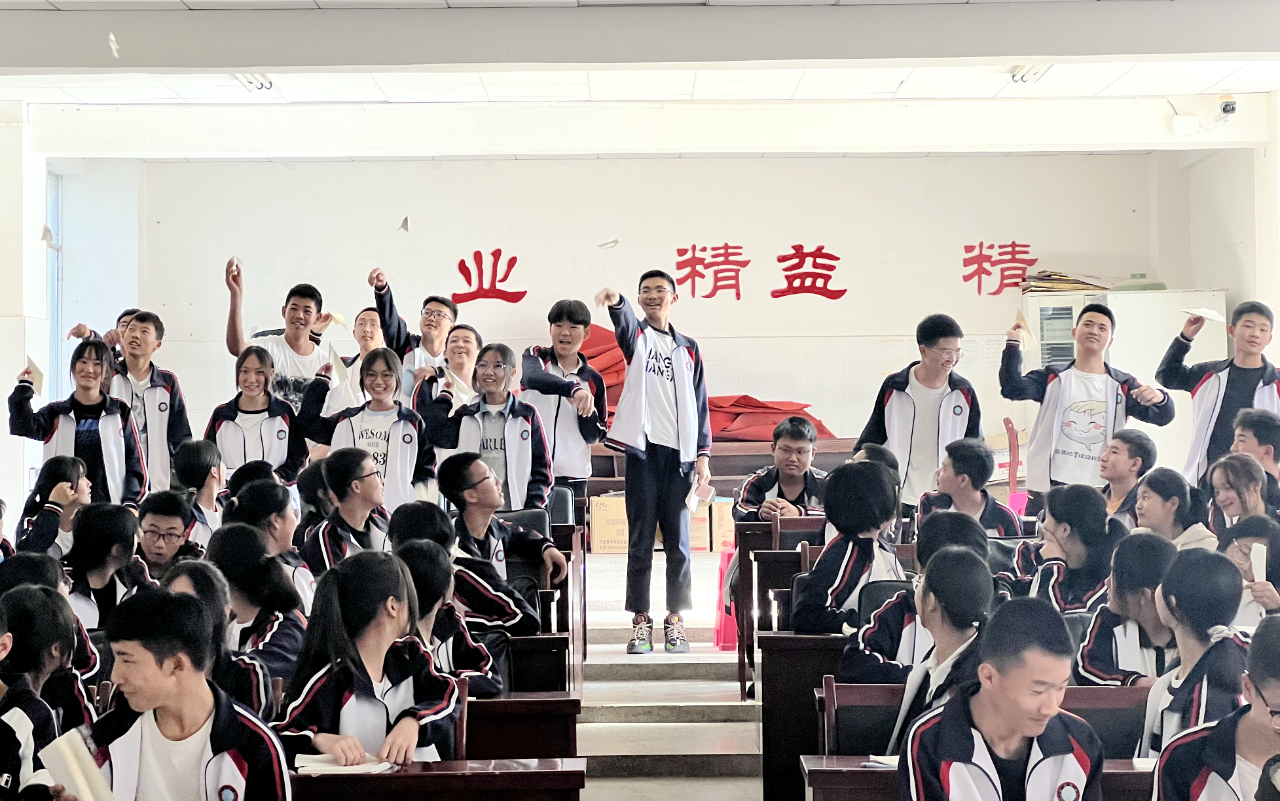 上海支教教师“组团式”帮扶永胜心理健康教育，以“鸭梨”为友助力学子轻松前行04.jpg