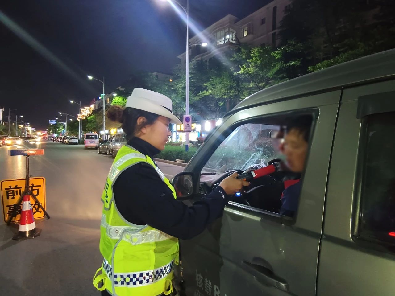 平安玉龙全县警力动员开展集中攻坚行动3.jpg