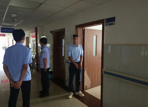 做完手术回病房  患者的钱被偷了.png
