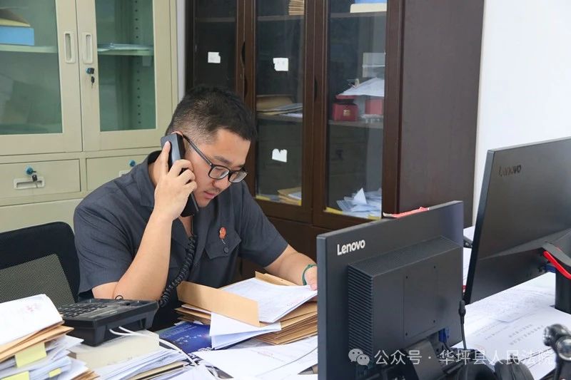 三年旧案重启，华坪法院执行局雷霆行动拘老赖01.jpg