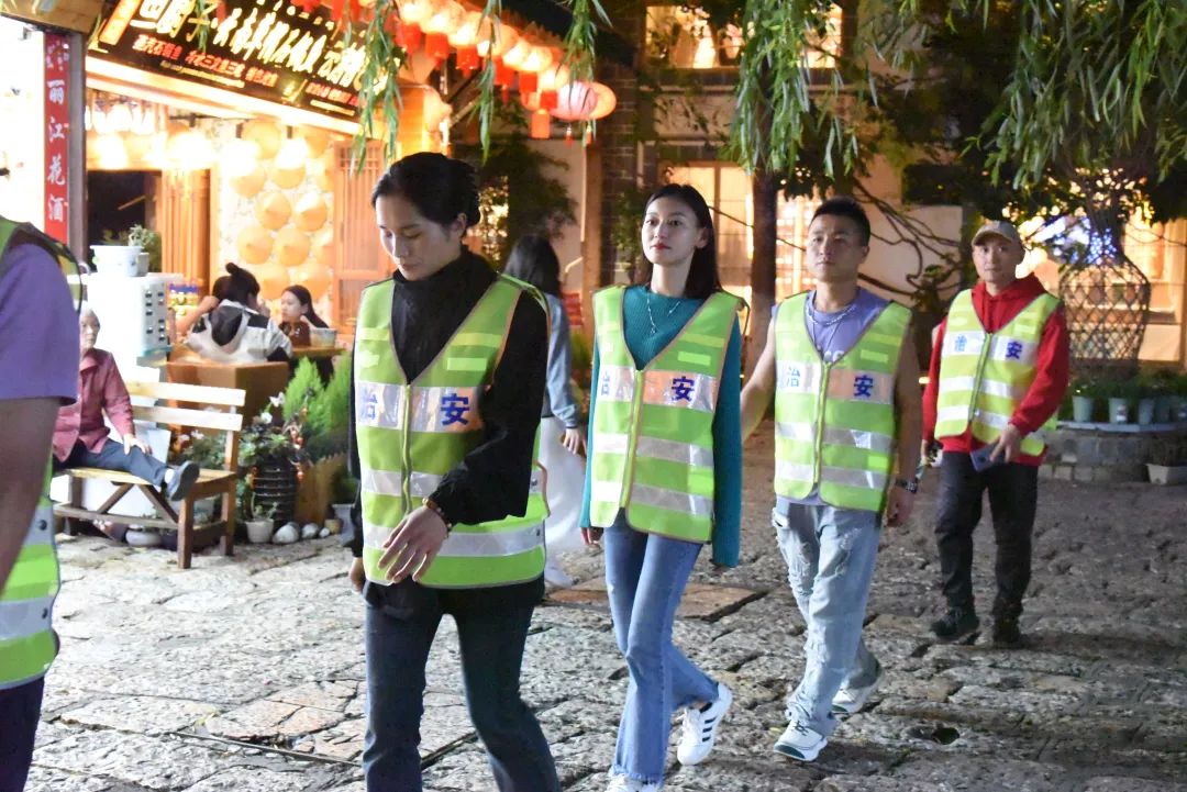 安全感满满！束河古镇暑期旅游治安服务队上岗05.jpg