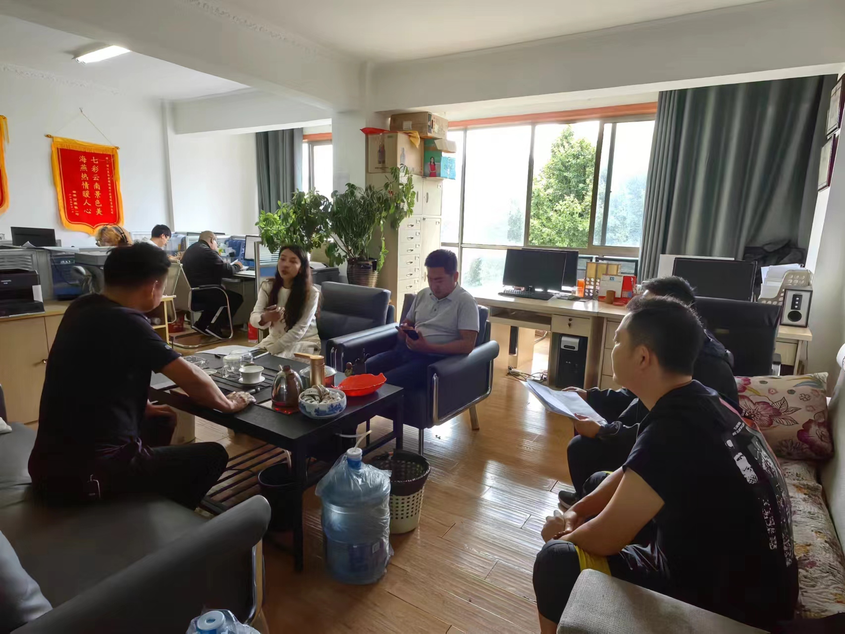 丽江市一卡通旅游结算有限公司启动“夏日暖心行动”03.jpg