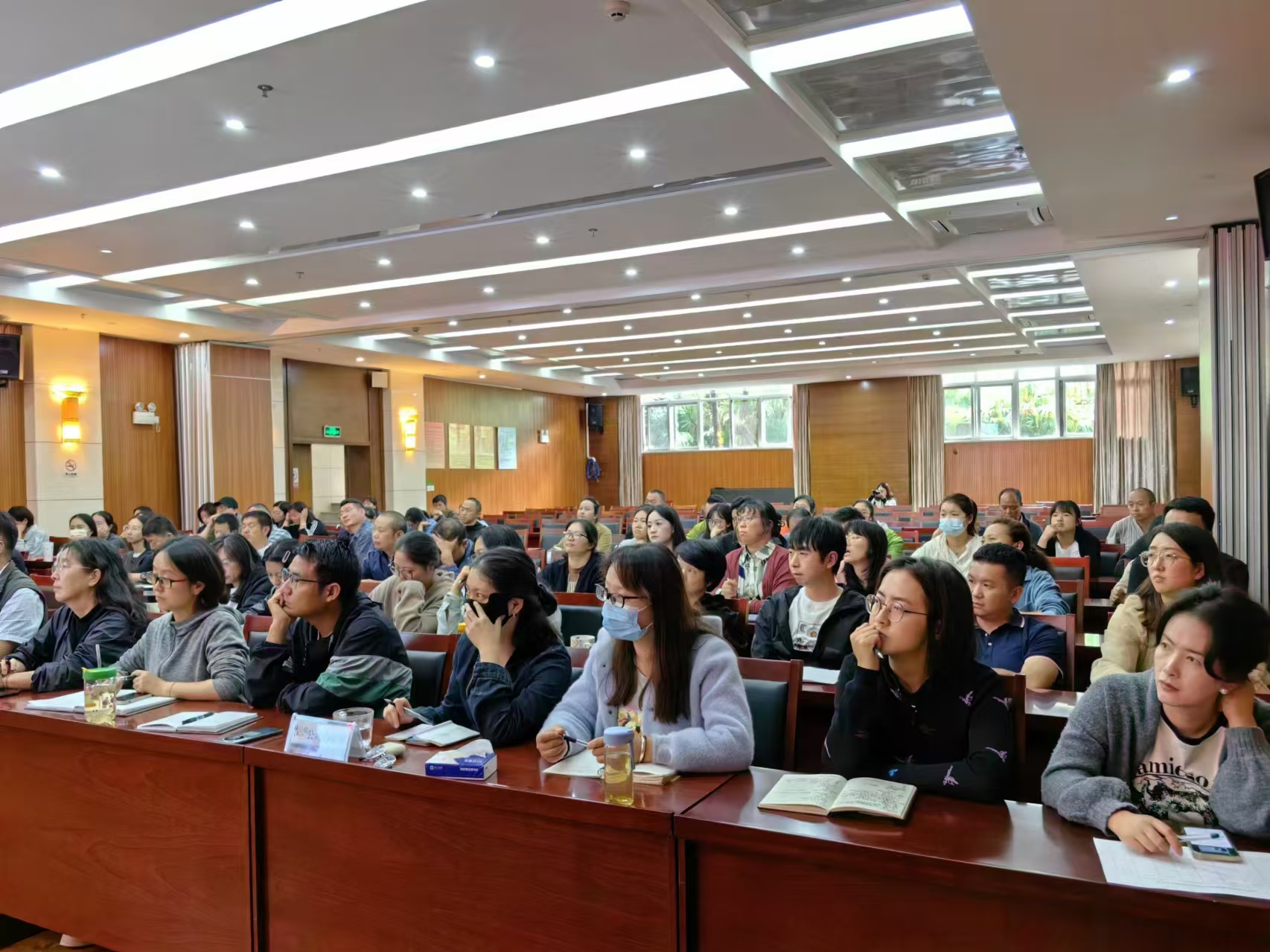 丽江古城保护管理局（公司）开展2024年度职工健康知识讲座07.jpg