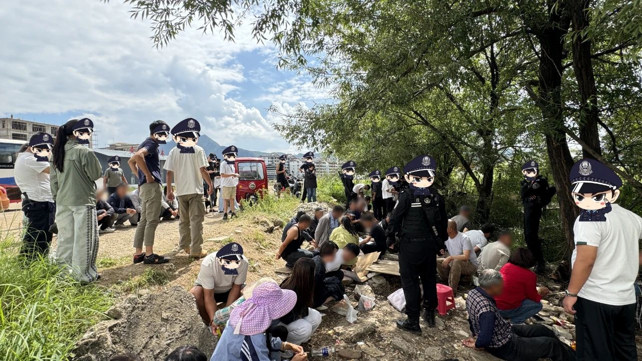 古城公安成功捣毁一个流动赌博窝点 现场抓获51人！1.jpg