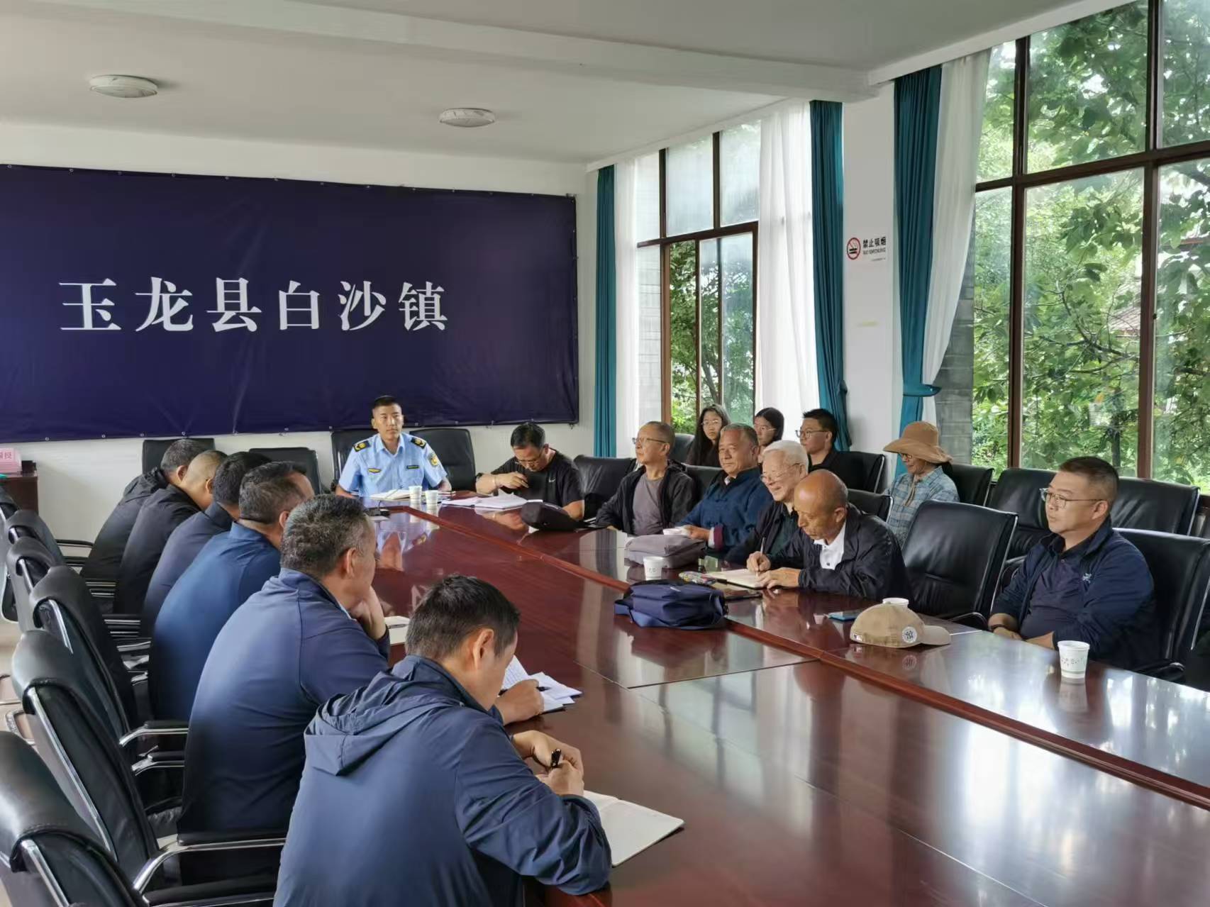 古管局特邀朱良文教授对白沙古镇传统民居进行保护利用调研1.jpg