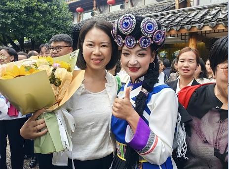 丽江千古情景区举行教师节感恩活动05.png