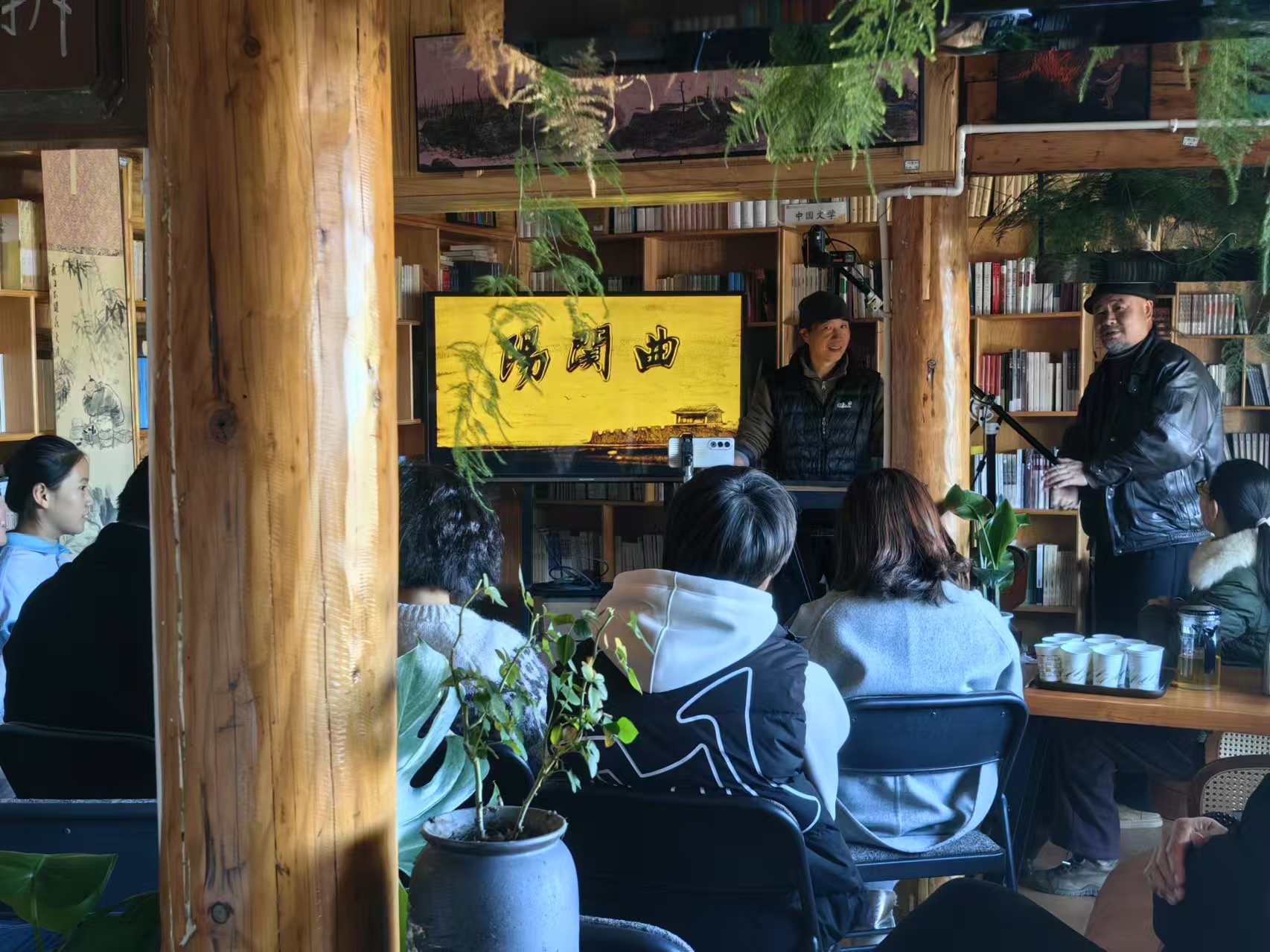 妙手生花！今天，一场沙画盛宴在丽江古城上演1.jpeg
