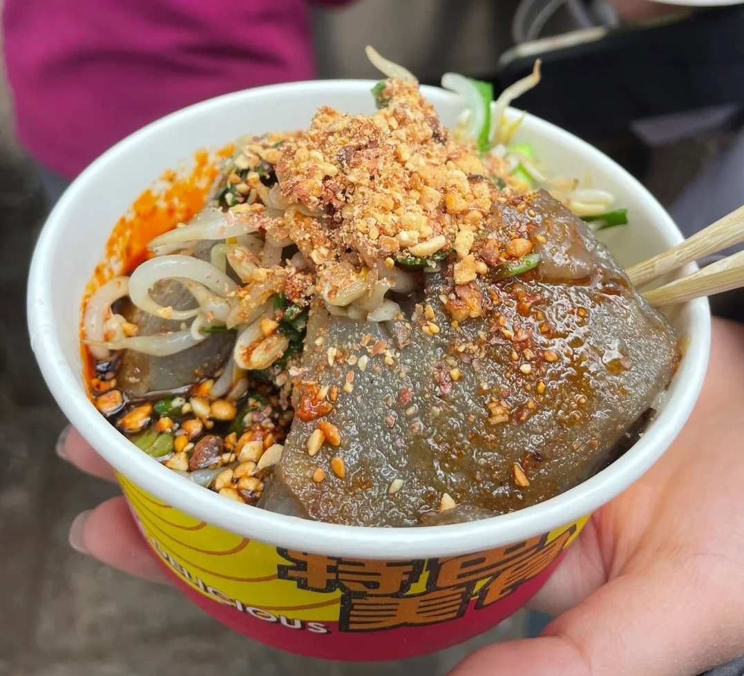 阿孃！打一碗凉粉、来碗煎凉粉...品味丽江凉粉的独特魅力2.jpeg