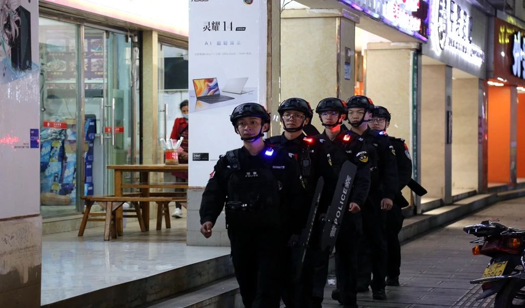 “冬季行动”显成效，华坪公安全力保障民众安全2.jpg