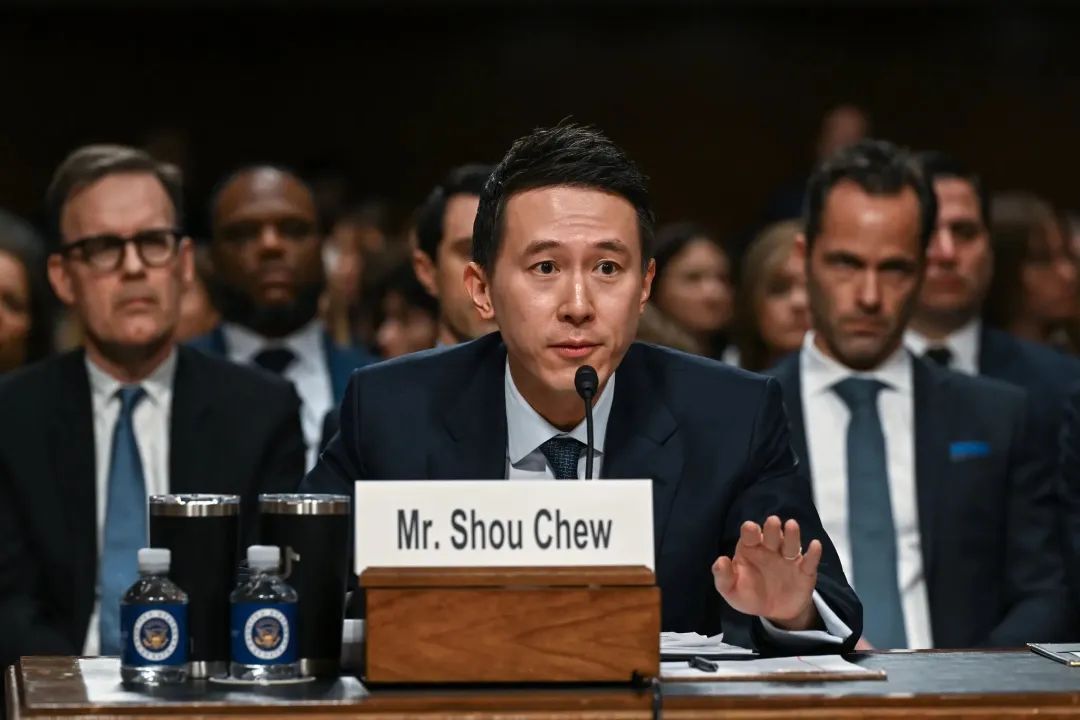 收到邀请，TikTok首席执行官将出席特朗普就职典礼.jpg