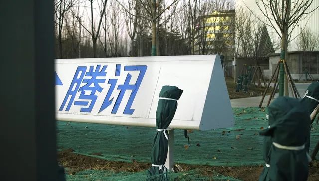 腾讯元宝超越豆包背后：密集投流，狂圈用户.jpg