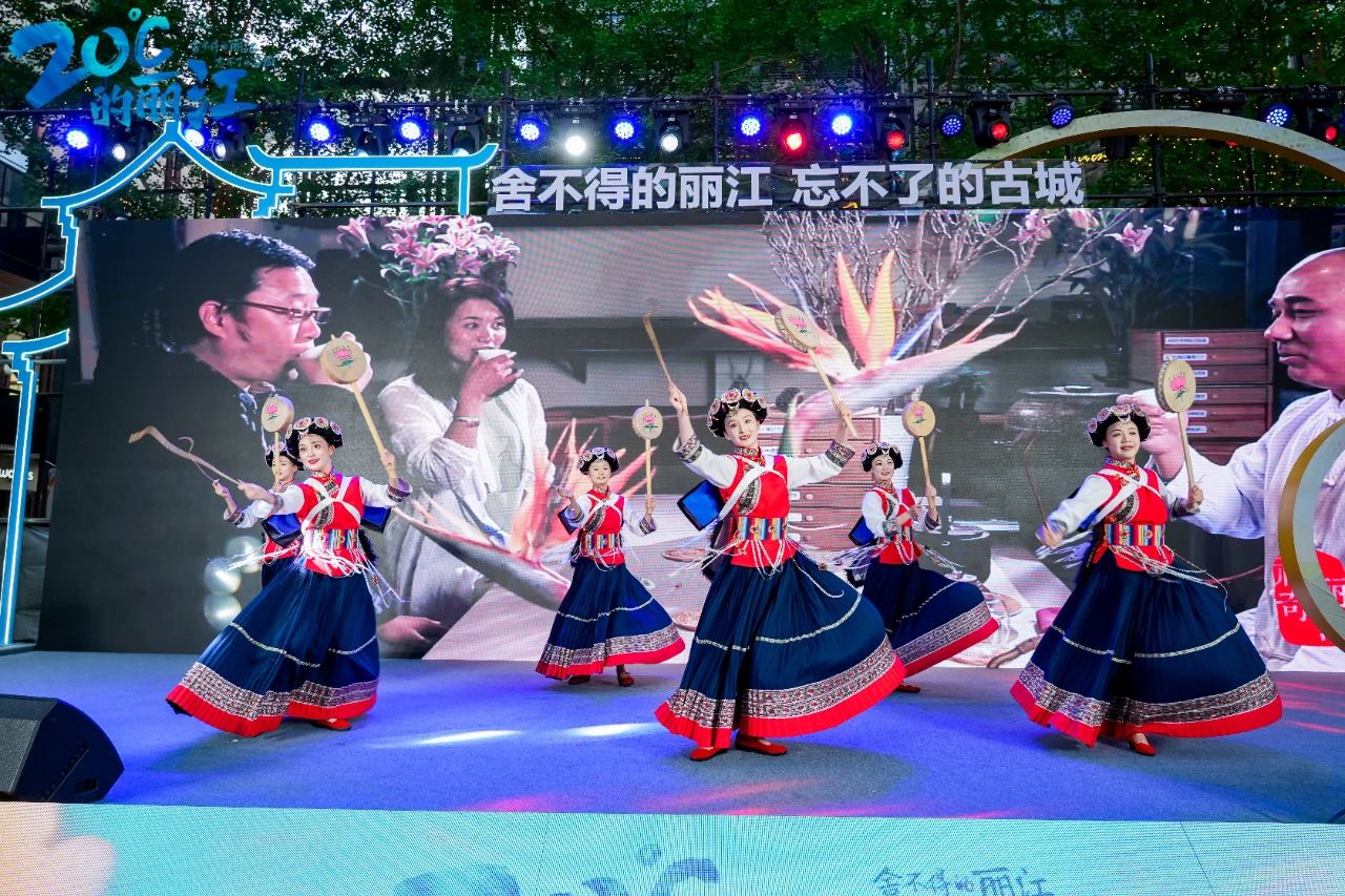 “20度的丽江”火到上海！路演现场人潮爆满，上海市民直呼：现在就想出发！3.jpg