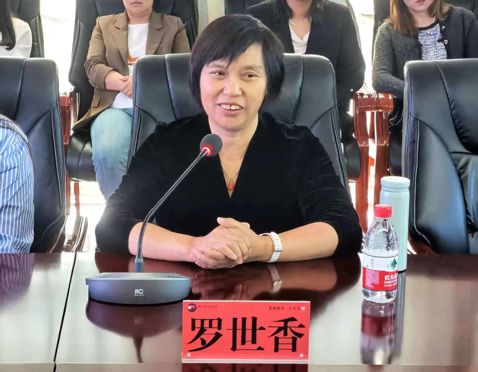 产科“强援”就位！罗世香专家工作站落户丽江市人民医院3.jpg