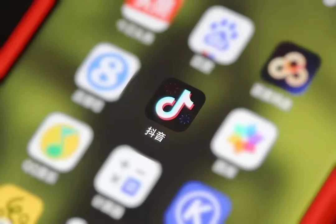 “直播会员”新骗局！丽江已有人被骗3万，家里老人要当心