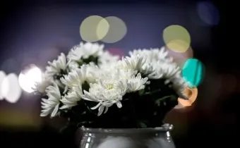 寿衣寿盒动辄上万，殡葬行业的“信息差”终于要被打破了！