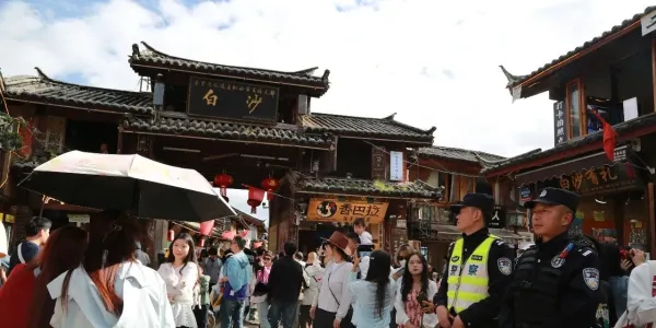 雪山下的平安守护！丽江白沙派出所获评全国 “枫桥式公安派出所”​