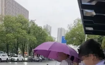 劝阻吸烟引争执：控烟之下，规则与情绪的错位