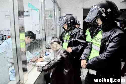 365个丽江夜晚，我倾听了519个酒后悲伤的故事.webp (3).jpg