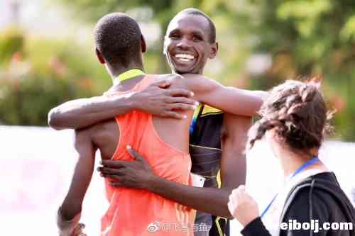 2017丽江雪山半程马拉松 冠军肯尼亚选手1小时9分