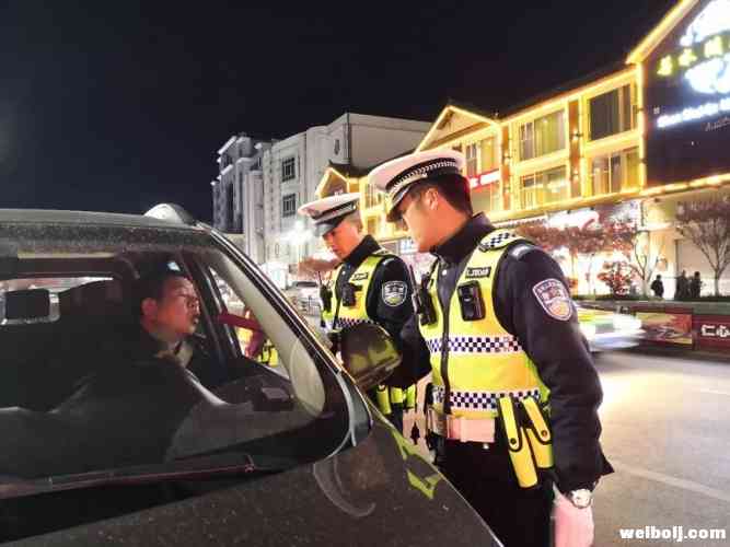 元宵节丽江城区查处酒驾醉驾违法犯罪行为4起