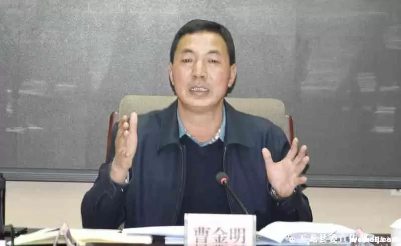 十三届县委常委会第78次会议召开