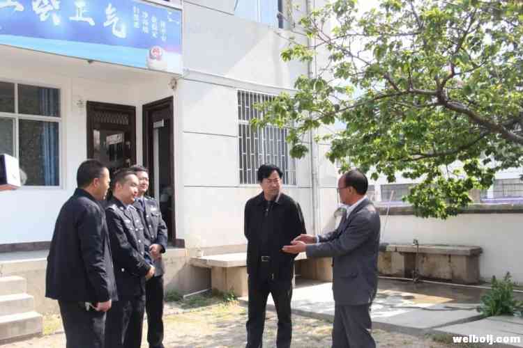 冯忠：共同发力打好扫黑除恶专项斗争“组合拳”