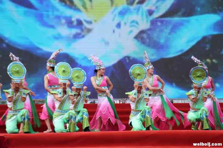 美食、美景、仙女儿…永胜三川荷香莲韵引万人观赏！