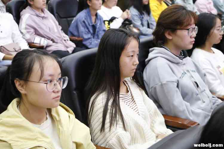 市委书记崔茂虎进高校上开学第一课：不读书，你拿什么跟人家拼？