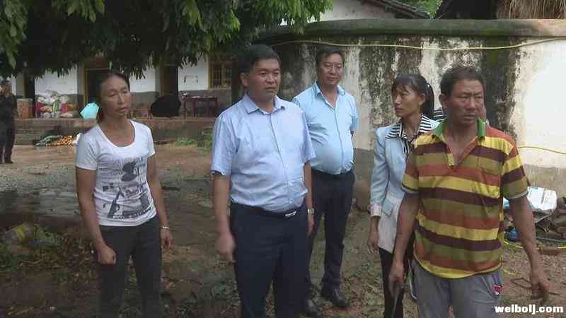 余丽军赶赴受灾点查看灾情并安排抢险救灾工作