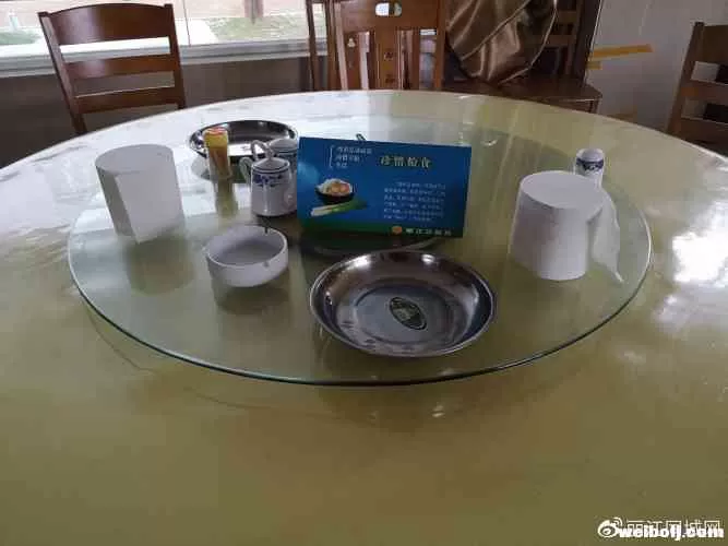 践行“光盘行动” 做到“舌尖节俭” 丽江公路局这样做