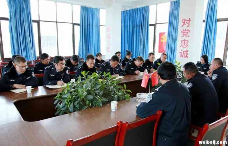 周明局长到交警大队检查指导近期重点工作