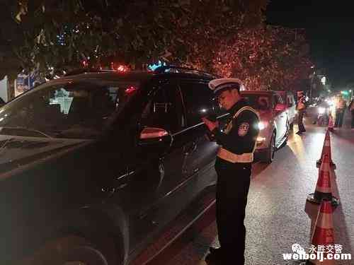 永胜交警“重拳出击”扎实开展冬季道路交通安全整治行动