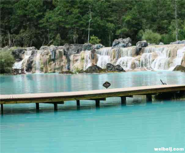 看过无数的水，丽江蓝月谷最让人心心念念！