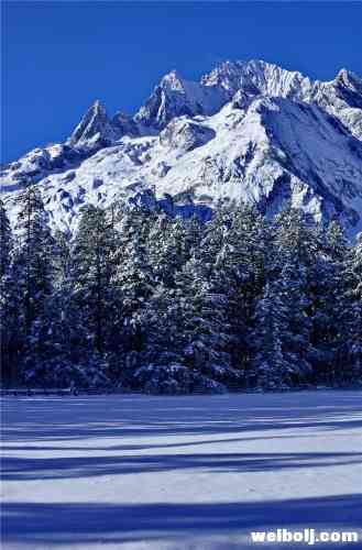 冬季的玉龙雪山仿佛人间仙境！