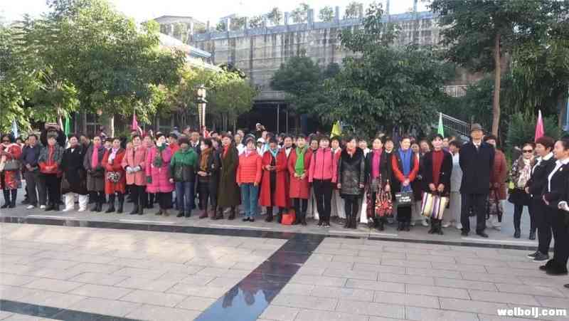 136位老人到县家之源康养中心体验康养