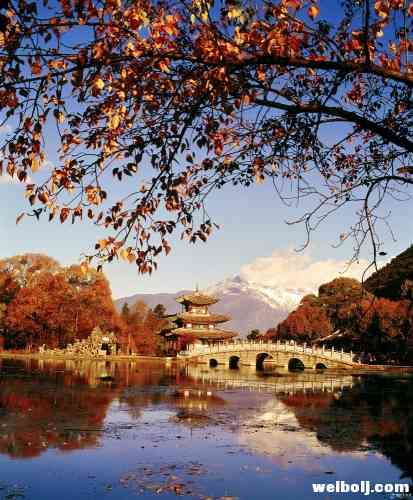 去远方就去丽江