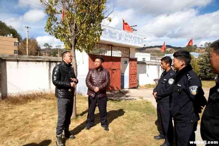 周明局长到各派出所督导检查近期重点