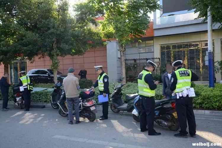 华坪交警“常态化、无缝隙、全覆盖”建立电动车、摩托车长效管理机制   