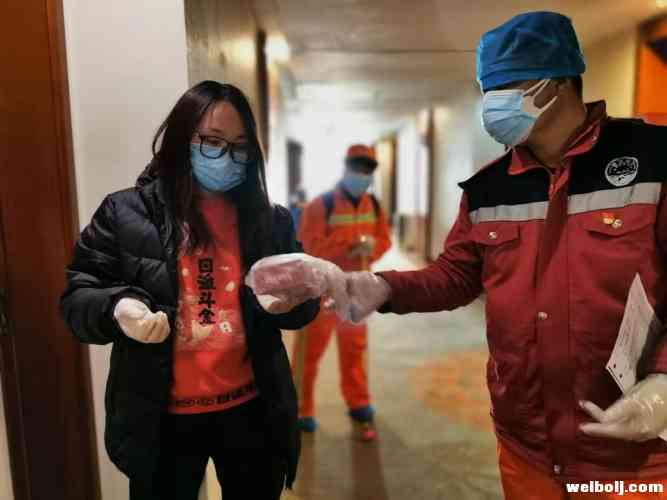 刚从手术台上起来就奔赴一线 这是武汉和丽江两个城市人民的信任和友谊4.jpg