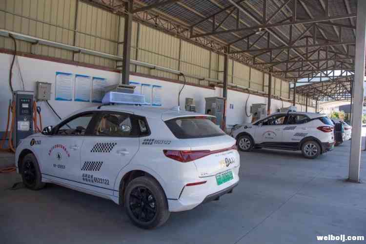 永胜首家电动汽车充电站上线 一度电1.2元.jpg