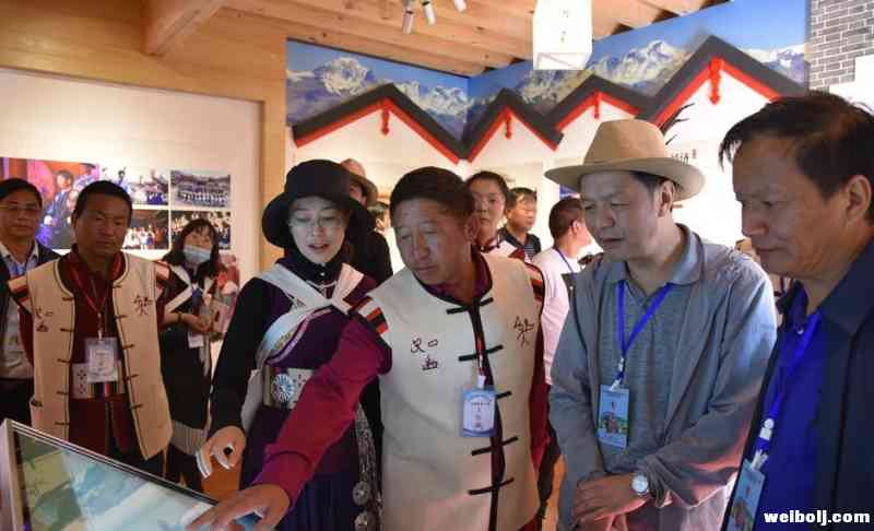 中华民族一家亲 同心共筑中国梦 (1).jpg