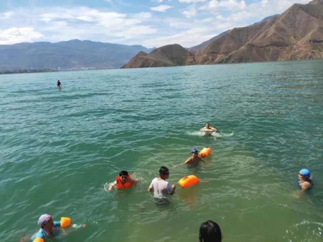 他们横渡金沙江 (3).jpg